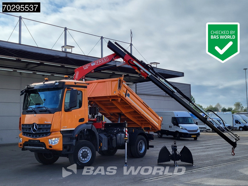 Mercedes-Benz Arocs 1835 4X4 4x4 Fassi F135AC.0.24 Crane Kran Meiller 3-Way Tipper Big-Axle - Camion benne, Camion grue: photos 1 Mercedes-Benz Arocs 1835 4X4 4x4 Fassi F135AC.0.24 Crane Kran Meiller 3-Way Tipper Big-Axle - Camion benne, Camion grue: photos 1