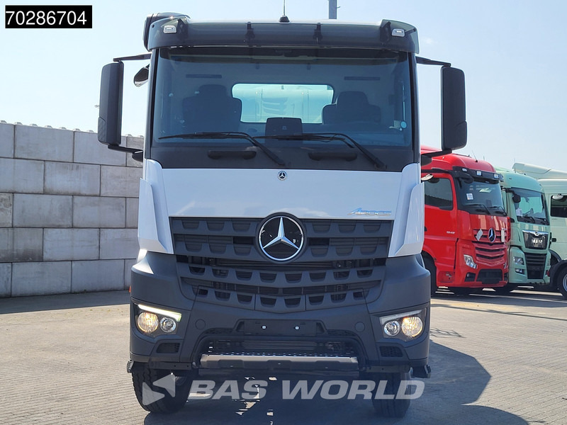 Mercedes-Benz Arocs 4245 8X4 NEW! 12m3 Schwing Stetter mixer Big-Axle Manual Euro 3 - Camion malaxeur: photos 5 Mercedes-Benz Arocs 4245 8X4 NEW! 12m3 Schwing Stetter mixer Big-Axle Manual Euro 3 - Camion malaxeur: photos 5
