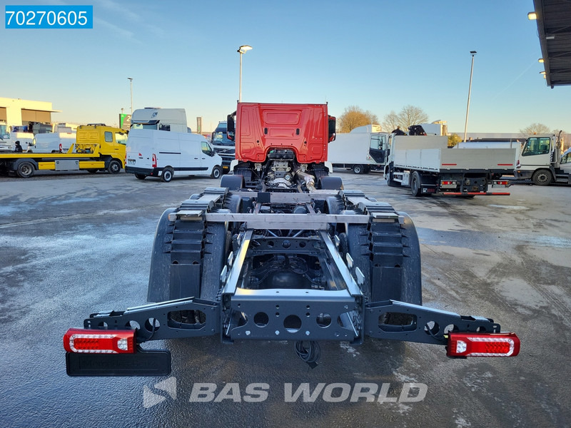 Mercedes-Benz Arocs 4843 8X4 NEW chassis RHD! Steel suspension Automatic Euro 6 - Châssis cabine: photos 3 Mercedes-Benz Arocs 4843 8X4 NEW chassis RHD! Steel suspension Automatic Euro 6 - Châssis cabine: photos 3
