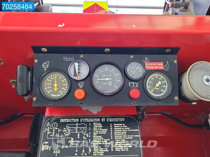 Camion de pompier Renault CCFS 6000 4X2 Renault Thomas Sides 6000 Ltr 4x4 Euro 5 Feuerwehr: photos 8