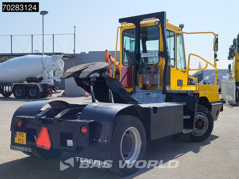 Terberg TY222 YT222 4X2 NL-Truck Hydrauliek Euro 5 - Tracteur portuaire: photos 5 Terberg TY222 YT222 4X2 NL-Truck Hydrauliek Euro 5 - Tracteur portuaire: photos 5