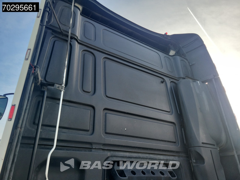 DAF XF 460 XF 4X2 SC ACC LED Euro 6 - Tracteur routier: photos 5 DAF XF 460 XF 4X2 SC ACC LED Euro 6 - Tracteur routier: photos 5