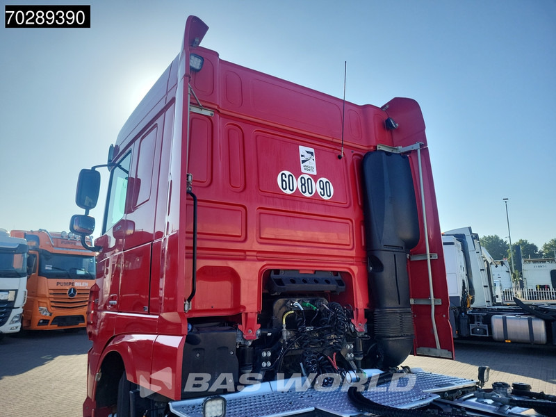 DAF XF 530 4X2 ACC Hydraulik Navi Euro 6 - Tracteur routier: photos 5 DAF XF 530 4X2 ACC Hydraulik Navi Euro 6 - Tracteur routier: photos 5
