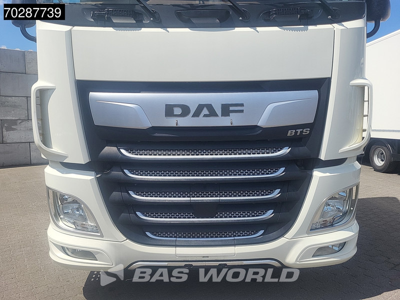 Tracteur routier DAF XF 530 4X2 SSC Retarder 2x Tanks Standklima Navi: photos 8