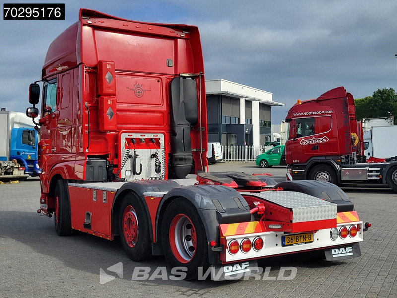 DAF XF 530 6X2 Special Interior! NL-Truck SSC Lift+Lenkachse ACC Navi Euro 6 - Tracteur routier: photos 2 DAF XF 530 6X2 Special Interior! NL-Truck SSC Lift+Lenkachse ACC Navi Euro 6 - Tracteur routier: photos 2
