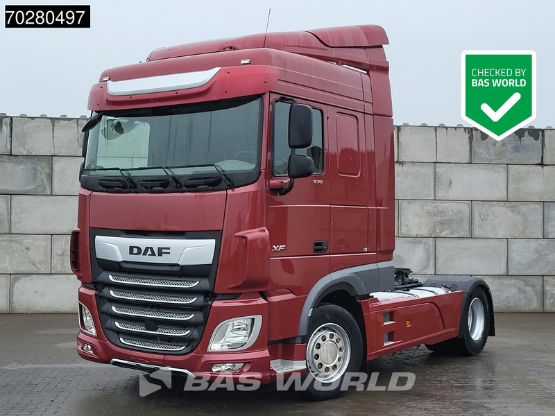DAF XF 530 XF 4X2 Retarder ACC Standklima Euro 6 - Tracteur routier: photos 1 DAF XF 530 XF 4X2 Retarder ACC Standklima Euro 6 - Tracteur routier: photos 1