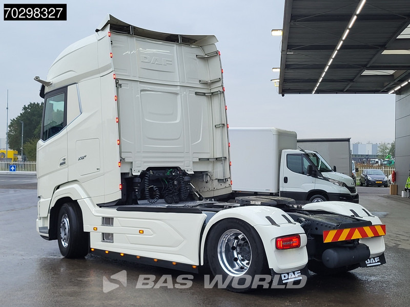DAF XG+ 530 4X2 Top Condition! XG+ Retarder 2xTanks Leather Alcoa's Standklima ACC Euro 6 - Tracteur routier: photos 2 DAF XG+ 530 4X2 Top Condition! XG+ Retarder 2xTanks Leather Alcoa's Standklima ACC Euro 6 - Tracteur routier: photos 2