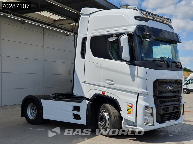 Ford F-Max 500 4X2 Retarder 2x Tanks Standklima ACC Euro 6 - Tracteur routier: photos 3 Ford F-Max 500 4X2 Retarder 2x Tanks Standklima ACC Euro 6 - Tracteur routier: photos 3
