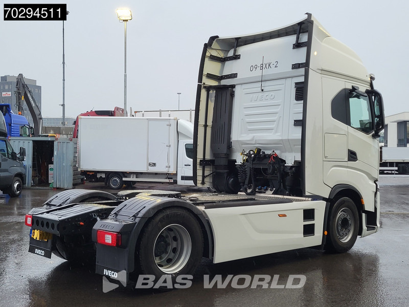 Iveco S-Way 490 4X2 NL-Truck 2xTanks Standklima ACC Navi Euro 6 - Tracteur routier: photos 5 Iveco S-Way 490 4X2 NL-Truck 2xTanks Standklima ACC Navi Euro 6 - Tracteur routier: photos 5