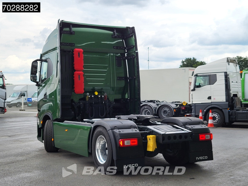 Iveco S-Way 500 4X2 2024! 2x Tanks Standklima ADR Alcoa's ACC Euro 6 - Tracteur routier: photos 2 Iveco S-Way 500 4X2 2024! 2x Tanks Standklima ADR Alcoa's ACC Euro 6 - Tracteur routier: photos 2