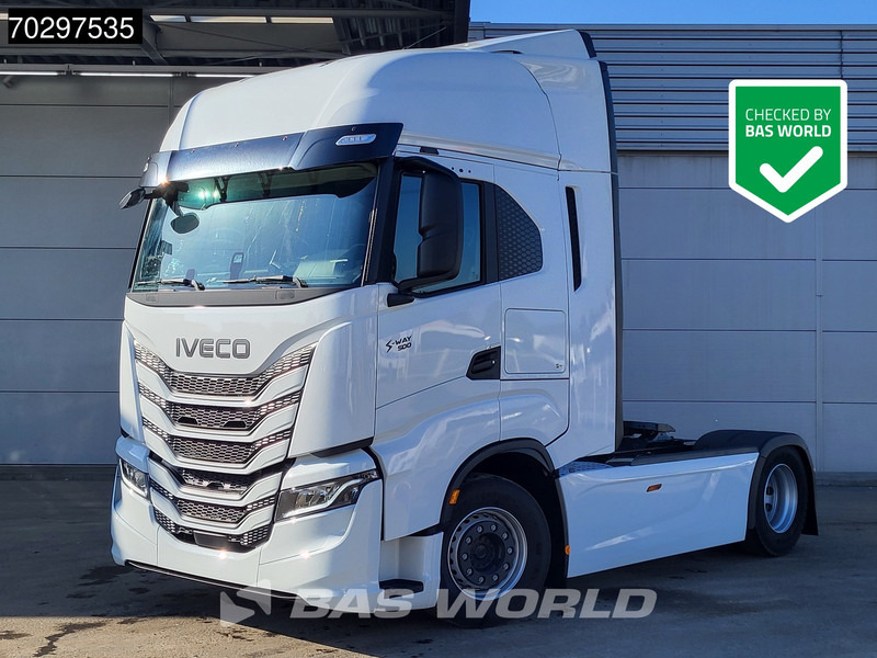 Iveco S-Way 500 4X2 NEW! 2xTanks Standklima ACC LED Euro 6 - Tracteur routier: photos 1 Iveco S-Way 500 4X2 NEW! 2xTanks Standklima ACC LED Euro 6 - Tracteur routier: photos 1