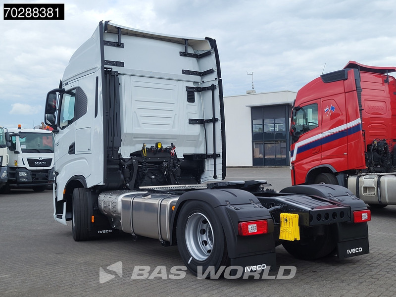 Iveco S-way 580 4X2 Nieuw! 2xTanks Standklima ACC LED Euro 6 - Tracteur routier: photos 2 Iveco S-way 580 4X2 Nieuw! 2xTanks Standklima ACC LED Euro 6 - Tracteur routier: photos 2