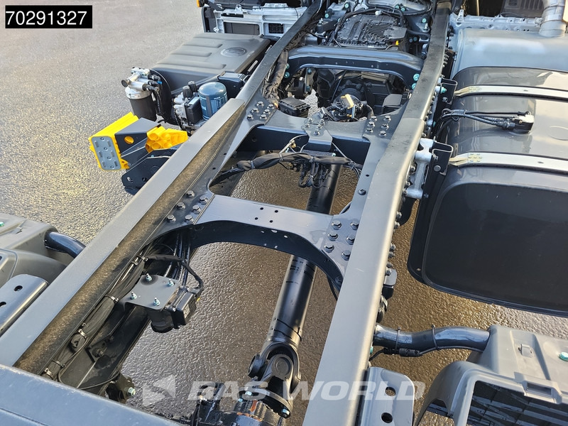 Tracteur routier neuf MAN TGS 33.400 6X4 NEW! Full-Steel Big-Axle Drumbrakes LED Euro 2: photos 8 Tracteur routier neuf MAN TGS 33.400 6X4 NEW! Full-Steel Big-Axle Drumbrakes LED Euro 2: photos 8