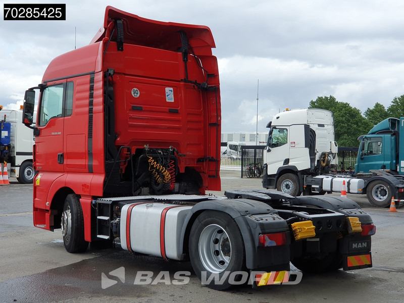 MAN TGX 18.460 4X2 XLX 2x Tanks - Tracteur routier: photos 2 MAN TGX 18.460 4X2 XLX 2x Tanks - Tracteur routier: photos 2