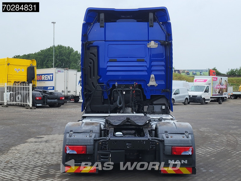 MAN TGX 18.460 4X2 XLX Mega Retarder 2x Tanks - Tracteur routier: photos 3 MAN TGX 18.460 4X2 XLX Mega Retarder 2x Tanks - Tracteur routier: photos 3