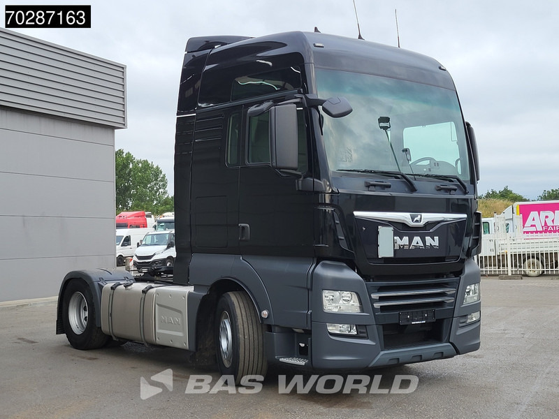 MAN TGX 18.470 4X2 XXL Retarder 2x Tanks Standklima ACC Navi Euro 6 - Tracteur routier: photos 3 MAN TGX 18.470 4X2 XXL Retarder 2x Tanks Standklima ACC Navi Euro 6 - Tracteur routier: photos 3