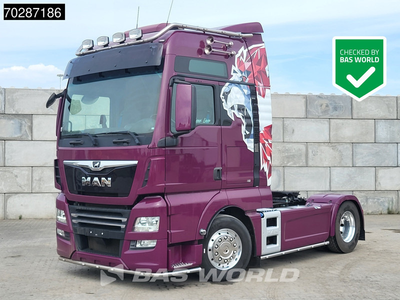 MAN TGX 18.580 4X2 Full-Air Retarder 2xTanks Leder Standklima Xenon Alcoa - Tracteur routier: photos 1 MAN TGX 18.580 4X2 Full-Air Retarder 2xTanks Leder Standklima Xenon Alcoa - Tracteur routier: photos 1