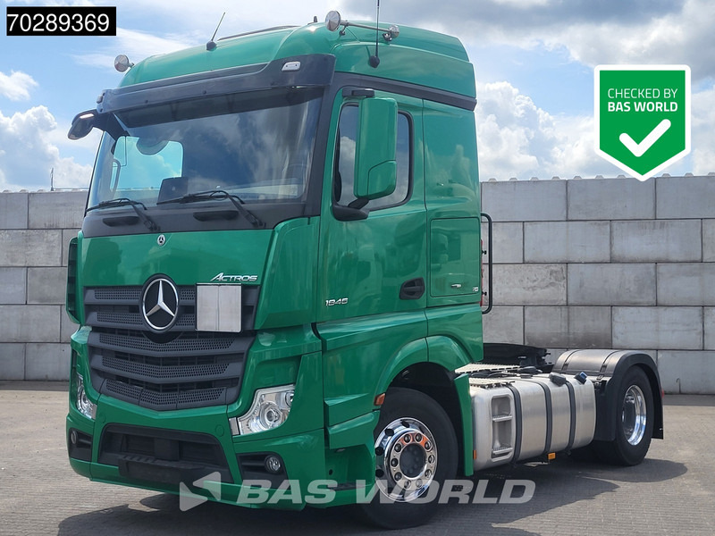 Mercedes-Benz Actros 1846 4X2 StreamSpace PTO DynamicSteering Standklima Alcoa Xenon Euro 6 - Tracteur routier: photos 1 Mercedes-Benz Actros 1846 4X2 StreamSpace PTO DynamicSteering Standklima Alcoa Xenon Euro 6 - Tracteur routier: photos 1