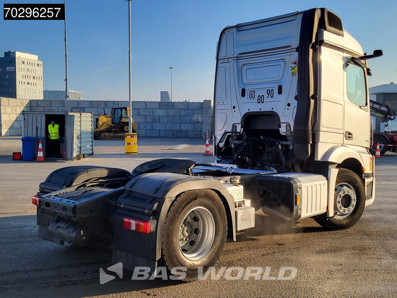 Mercedes-Benz Actros 1846 Actros 4X2 StreamSpace Compressor MirrorCam Navi Euro 6 - Tracteur routier: photos 5 Mercedes-Benz Actros 1846 Actros 4X2 StreamSpace Compressor MirrorCam Navi Euro 6 - Tracteur routier: photos 5