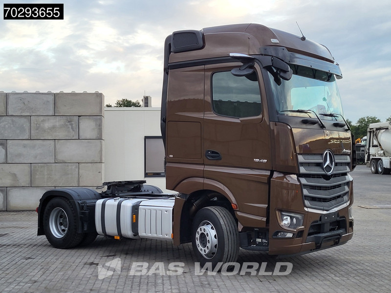 Mercedes-Benz Actros 1848 4X2 BigSpace Retarder 2x Tanks ACC Standklima MirrorCam Euro 6 - Tracteur routier: photos 3 Mercedes-Benz Actros 1848 4X2 BigSpace Retarder 2x Tanks ACC Standklima MirrorCam Euro 6 - Tracteur routier: photos 3