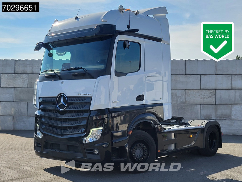 Mercedes-Benz Actros 1848 4X2 BigSpace Retarder ACC Standairco Navi Xenon ACC Euro 6 - Tracteur routier: photos 1 Mercedes-Benz Actros 1848 4X2 BigSpace Retarder ACC Standairco Navi Xenon ACC Euro 6 - Tracteur routier: photos 1