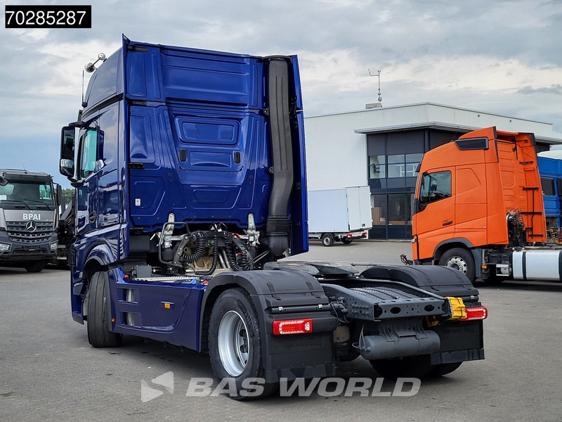 Mercedes-Benz Actros 1848 4X2 GigaSpace Full-Air Retarder Leder 2x Tanks Standklima - Tracteur routier: photos 2 Mercedes-Benz Actros 1848 4X2 GigaSpace Full-Air Retarder Leder 2x Tanks Standklima - Tracteur routier: photos 2