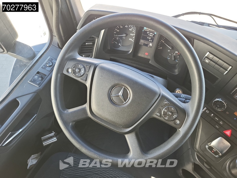 Tracteur routier Mercedes-Benz Actros 1851 Actros 4X2 BigSpace 2x Tanks: photos 18