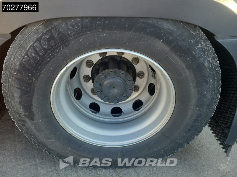 Tracteur routier Mercedes-Benz Actros 1851 Actros 4X2 BigSpace 2x Tanks: photos 9