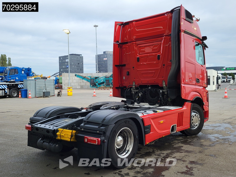Mercedes-Benz Actros 1858 4X2 GigaSpace Retarder 2xTanks Leather Standairco PPC Navi ACC Euro 6 - Tracteur routier: photos 5 Mercedes-Benz Actros 1858 4X2 GigaSpace Retarder 2xTanks Leather Standairco PPC Navi ACC Euro 6 - Tracteur routier: photos 5