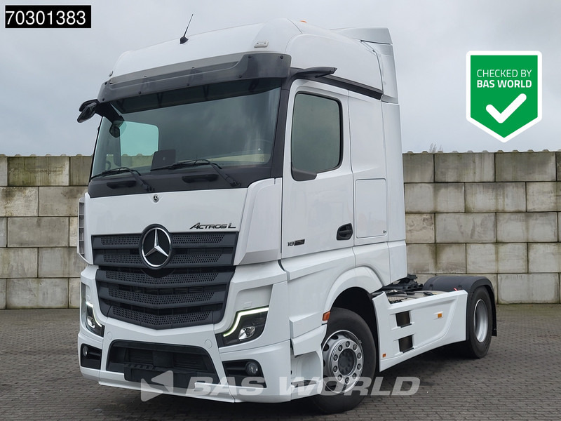 Mercedes-Benz Actros 1863 Actros 4X2 BigSpace Retarder 2x Tanks - Tracteur routier: photos 1 Mercedes-Benz Actros 1863 Actros 4X2 BigSpace Retarder 2x Tanks - Tracteur routier: photos 1