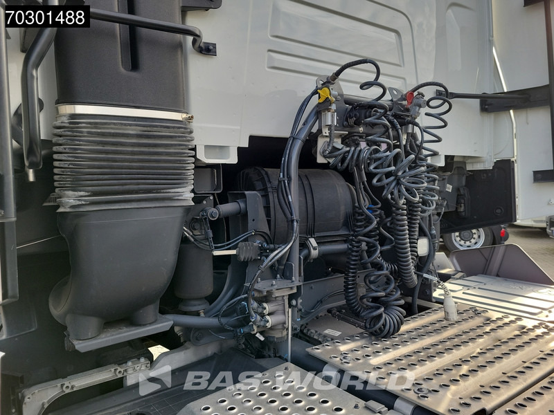 Tracteur routier Renault T 480 4X2 Low Mileage! 80% Tyres NL-Truck HSC 2x Tanks: photos 5 Tracteur routier Renault T 480 4X2 Low Mileage! 80% Tyres NL-Truck HSC 2x Tanks: photos 5