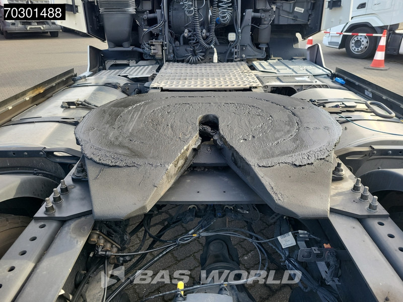 Tracteur routier Renault T 480 4X2 Low Mileage! 80% Tyres NL-Truck HSC 2x Tanks: photos 6 Tracteur routier Renault T 480 4X2 Low Mileage! 80% Tyres NL-Truck HSC 2x Tanks: photos 6