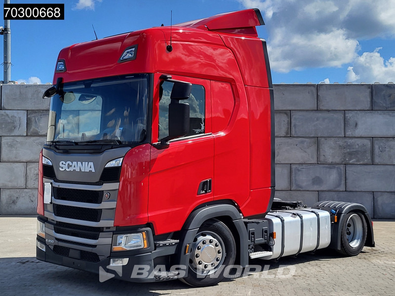 Scania R450 R 4X2 COMING SOON! Mega Retarder 2x Tanks - Tracteur routier: photos 2 Scania R450 R 4X2 COMING SOON! Mega Retarder 2x Tanks - Tracteur routier: photos 2