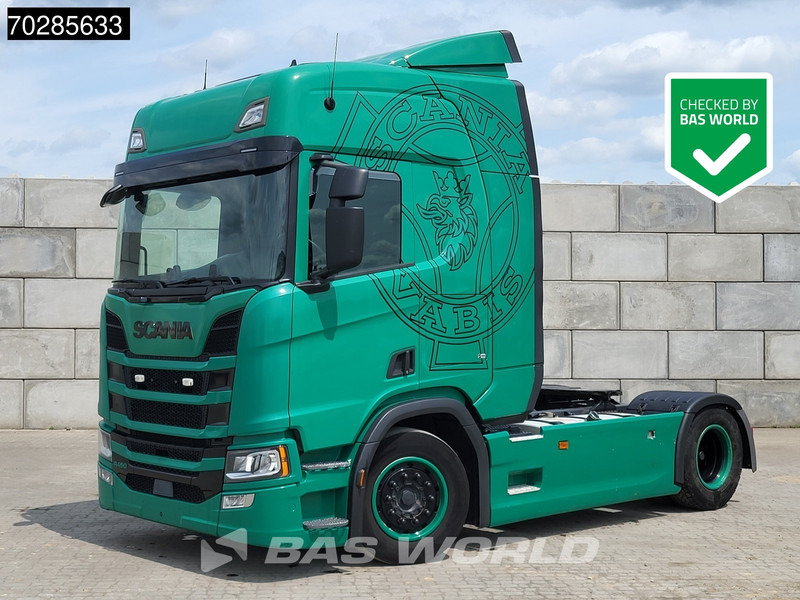 Scania R450 R 4X2 Special interior! Retarder 2x Tanks Standklima ACC Leather - Tracteur routier: photos 1 Scania R450 R 4X2 Special interior! Retarder 2x Tanks Standklima ACC Leather - Tracteur routier: photos 1