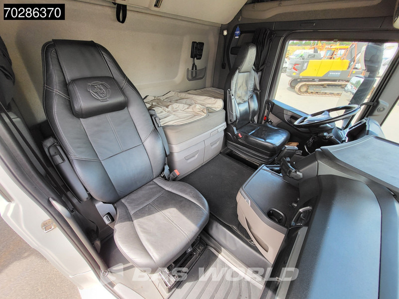 Scania R450 R 6X2 Full-Air Liftachse Standklima Navi LED Euro 6 en crédit-bail Scania R450 R 6X2 Full-Air Liftachse Standklima Navi LED Euro 6: photos 6