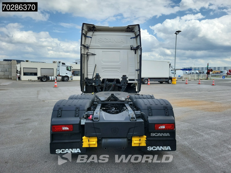 Scania R450 R 6X2 Full-Air Liftachse Standklima Navi LED Euro 6 en crédit-bail Scania R450 R 6X2 Full-Air Liftachse Standklima Navi LED Euro 6: photos 11