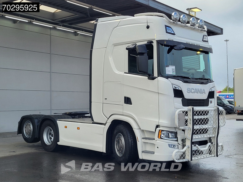 Scania S540 6X2 Retarder Full-Air 2xTanks Standairco Leather ACC LED Navi Euro 6 - Tracteur routier: photos 3 Scania S540 6X2 Retarder Full-Air 2xTanks Standairco Leather ACC LED Navi Euro 6 - Tracteur routier: photos 3