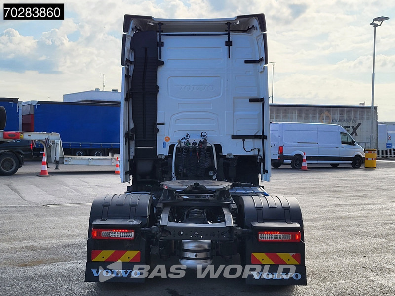 Volvo FH 500 4X2 2x Tanks VEB+ I-Park Cool ACC Navi Euro 6 - Tracteur routier: photos 3 Volvo FH 500 4X2 2x Tanks VEB+ I-Park Cool ACC Navi Euro 6 - Tracteur routier: photos 3
