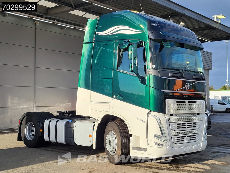 Volvo FH 500 4X2 XL VEB+ ADR TC I-ParkCool 2xTanks Navi LED ACC Euro 6 - Tracteur routier: photos 3 Volvo FH 500 4X2 XL VEB+ ADR TC I-ParkCool 2xTanks Navi LED ACC Euro 6 - Tracteur routier: photos 3