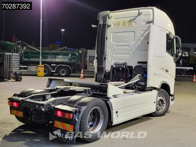 Volvo FH 500 FH 4X2 2xTanks I-ParkCool Euro 6 - Tracteur routier: photos 5 Volvo FH 500 FH 4X2 2xTanks I-ParkCool Euro 6 - Tracteur routier: photos 5