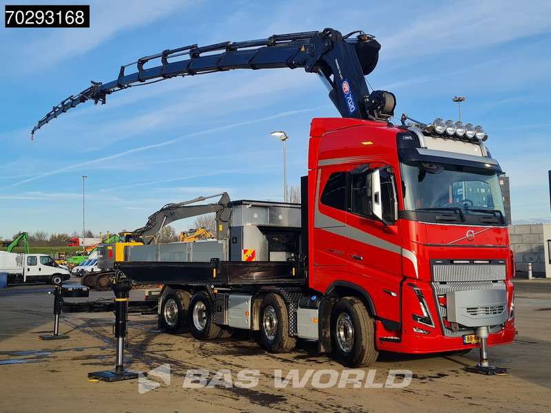 Volvo FH16 650 FH16 8X2 Tractorhead HMF 7020K-RCS Crane + Fly-Jib Lift+Steering Axle Navi ACC - Tracteur routier: photos 3 Volvo FH16 650 FH16 8X2 Tractorhead HMF 7020K-RCS Crane + Fly-Jib Lift+Steering Axle Navi ACC - Tracteur routier: photos 3