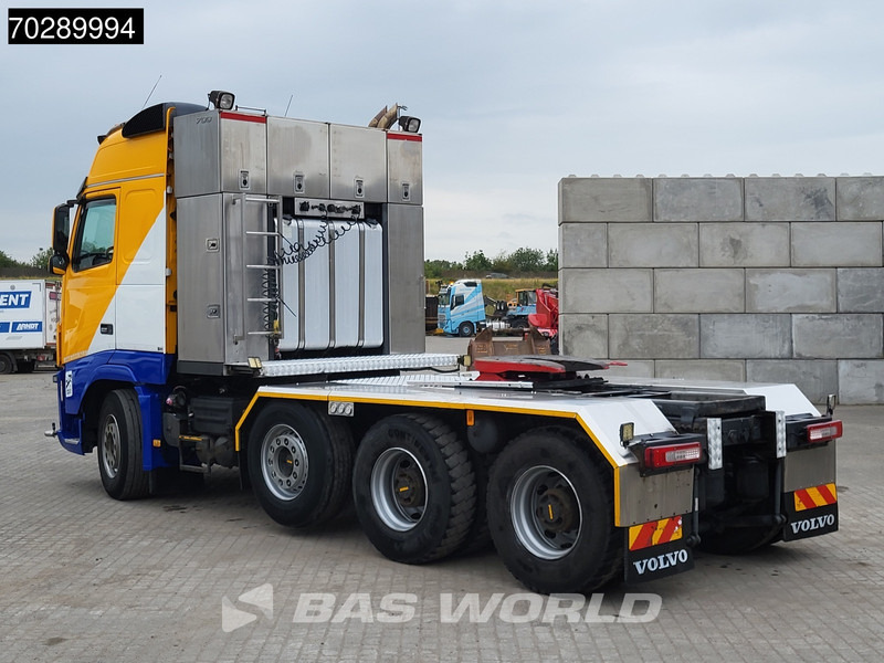 Volvo FH16 700 FH16 8X4 90T! Retarder Big-Axle Lift+Lenkachse Euro 5 - Tracteur routier: photos 2 Volvo FH16 700 FH16 8X4 90T! Retarder Big-Axle Lift+Lenkachse Euro 5 - Tracteur routier: photos 2