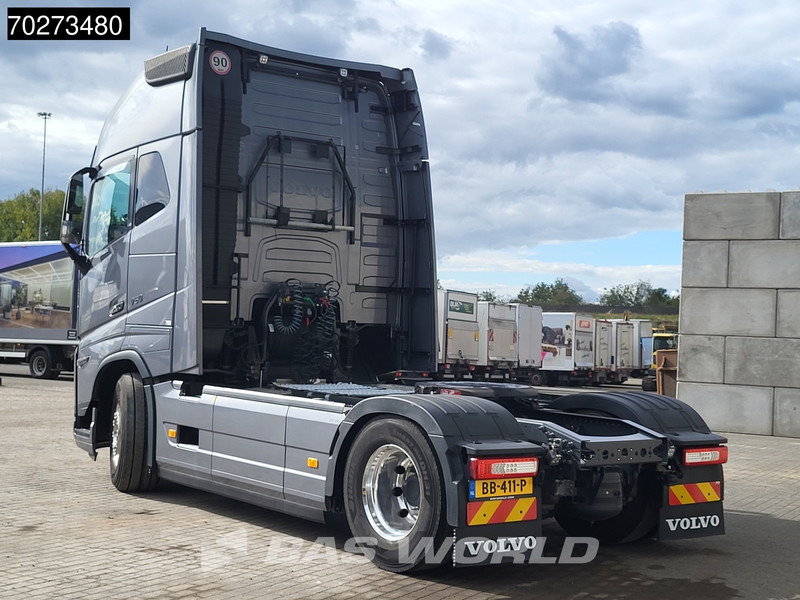 Volvo FH16 750 4X2 NL-Truck APK 08-2026! XL 2x Tanks Standklima ACC Alcoa's LED - Tracteur routier: photos 2 Volvo FH16 750 4X2 NL-Truck APK 08-2026! XL 2x Tanks Standklima ACC Alcoa's LED - Tracteur routier: photos 2