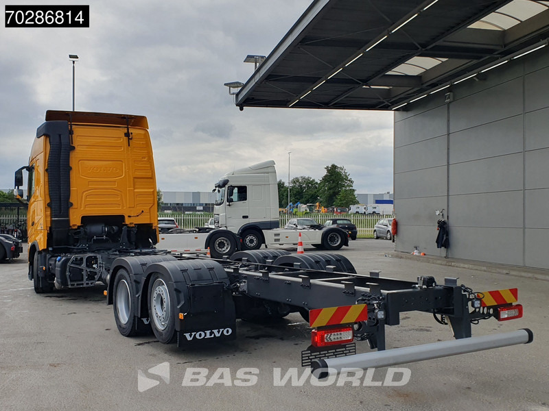 Volvo FH 460 6X2 NEW chassis! Full air Suspension Lift-Axle Navi ACC LED Euro 6 - Châssis cabine: photos 2 Volvo FH 460 6X2 NEW chassis! Full air Suspension Lift-Axle Navi ACC LED Euro 6 - Châssis cabine: photos 2