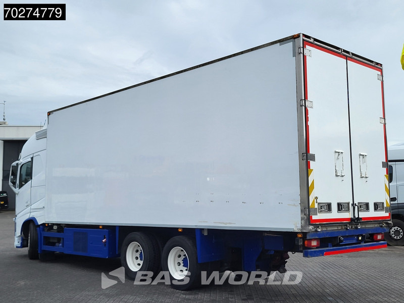 Volvo FH 540 6X2 Thermo-king cooler Lift-Axle Automatic Navi ACC Euro 6 - Camion frigorifique: photos 2 Volvo FH 540 6X2 Thermo-king cooler Lift-Axle Automatic Navi ACC Euro 6 - Camion frigorifique: photos 2