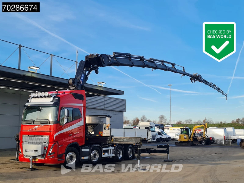 Volvo FH16 650 FH16 8X2 NL-Truck HMF 7020K-RCS Crane + Jib Lift+Steering-Axle Navi LED - Camion plateau, Camion grue: photos 1 Volvo FH16 650 FH16 8X2 NL-Truck HMF 7020K-RCS Crane + Jib Lift+Steering-Axle Navi LED - Camion plateau, Camion grue: photos 1