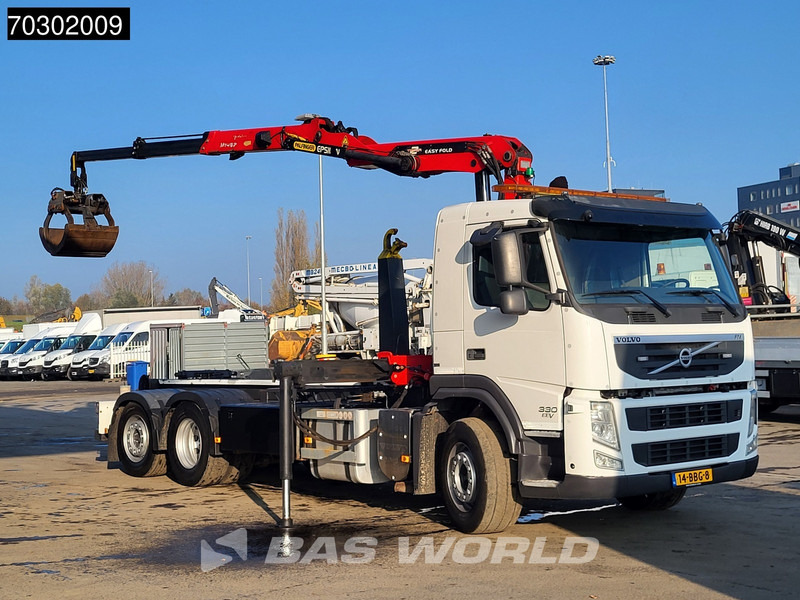 Volvo FM 330 FM 6X2 Palfinger Epsilon Z-Crane VDL Hook Lift+Steering Axle - Camion ampliroll, Camion grue: photos 3 Volvo FM 330 FM 6X2 Palfinger Epsilon Z-Crane VDL Hook Lift+Steering Axle - Camion ampliroll, Camion grue: photos 3