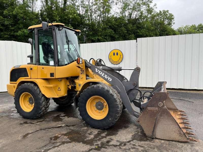 Volvo L30G - Autre matériel: photos 1 Volvo L30G - Autre matériel: photos 1