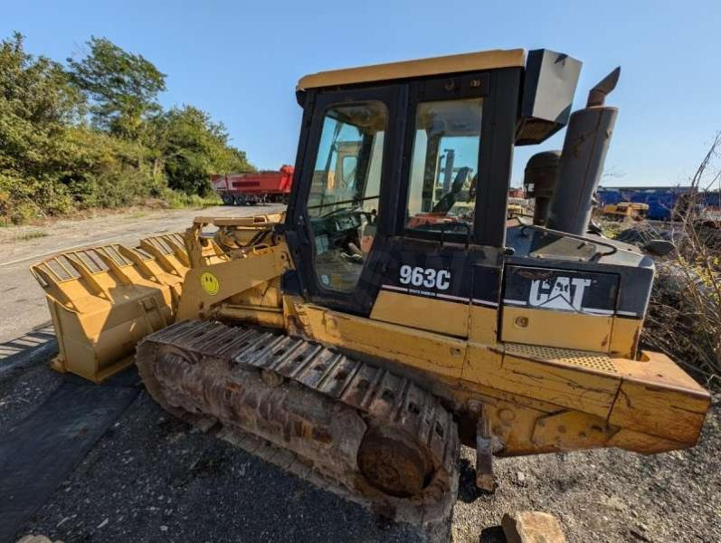 Caterpillar 963C - POUR PIECES - Chargeuse sur chenilles: photos 3 Caterpillar 963C - POUR PIECES - Chargeuse sur chenilles: photos 3