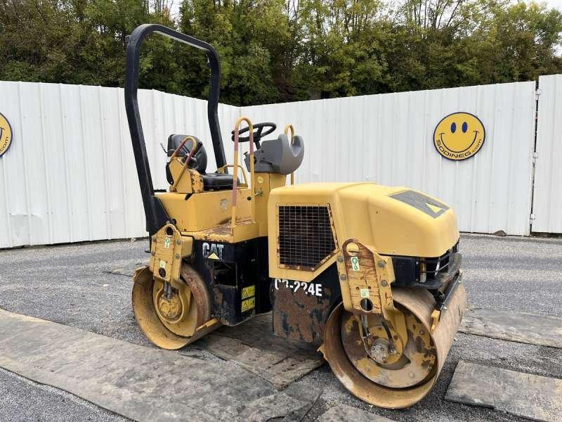 Caterpillar CB-224E - Rouleau compresseur: photos 1 Caterpillar CB-224E - Rouleau compresseur: photos 1